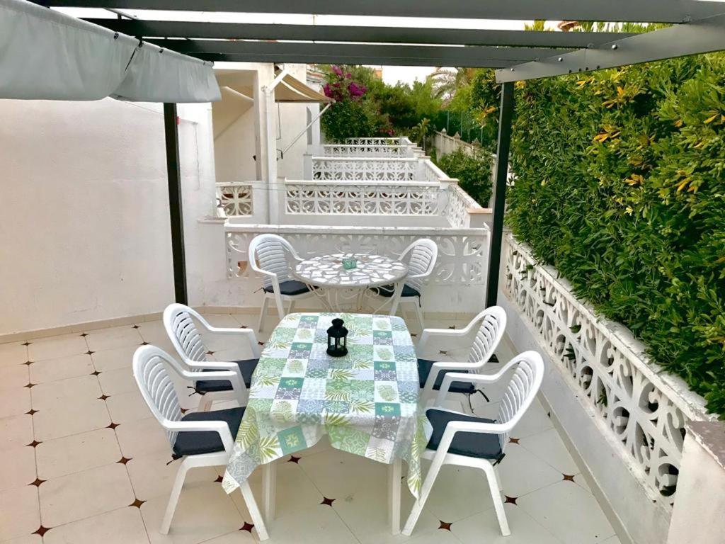 Adosado De 140m2 Con Terraza A 50 M De La Playa Casa de Férias Dénia