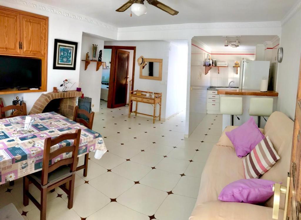 Casa de Férias Adosado De 140m2 Con Terraza A 50 M De La Playa